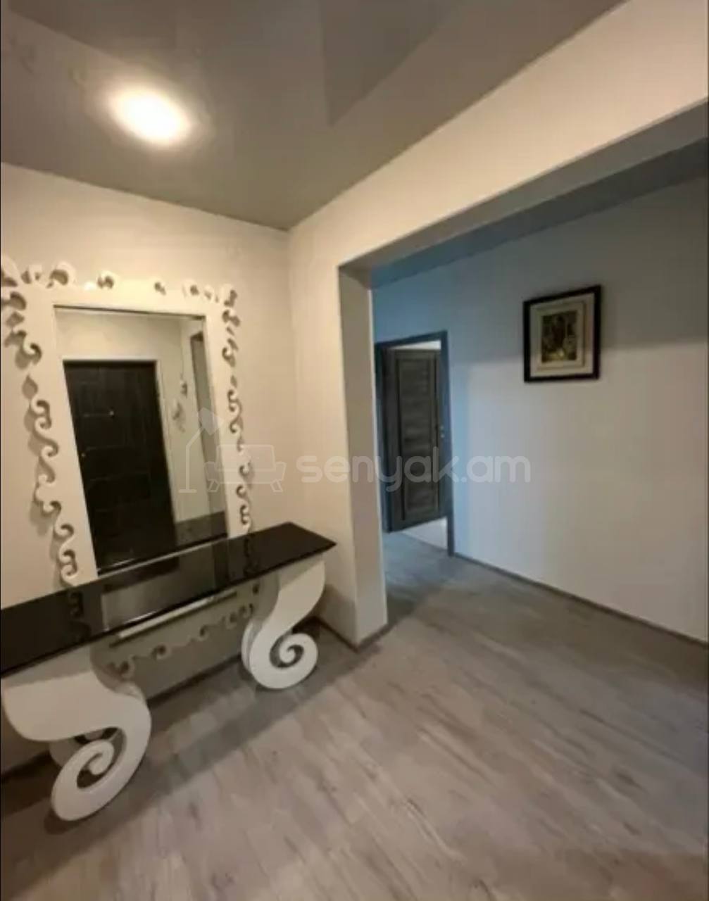 3 Սենյականոց Բնակարան, 98քմ, 2/9 հարկ, Կապիտալ Վերանորոգված, Կահավորված