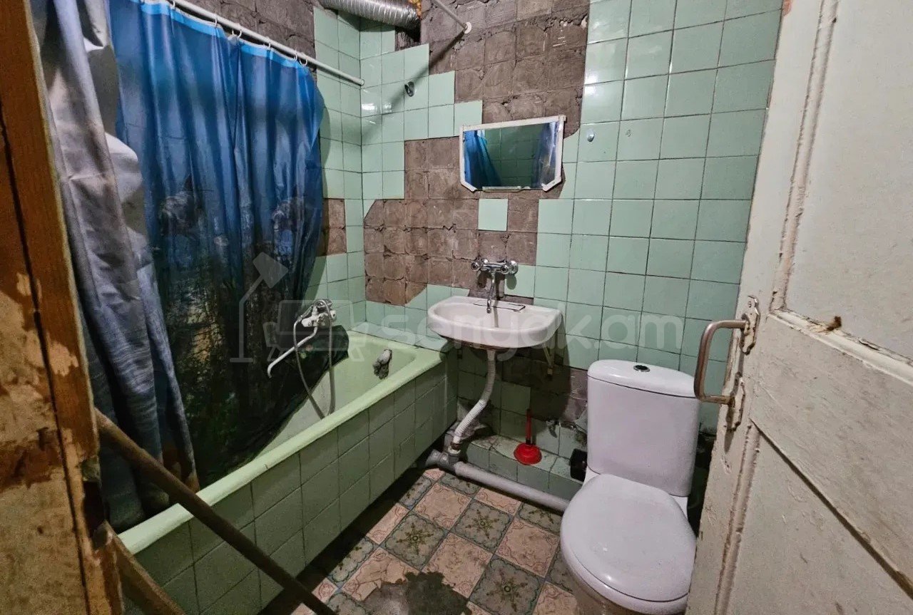 2 Սենյականոց Բնակարան Քարե Շենքում, 54քմ, 4/4 հարկ, Պետական Վիճակում