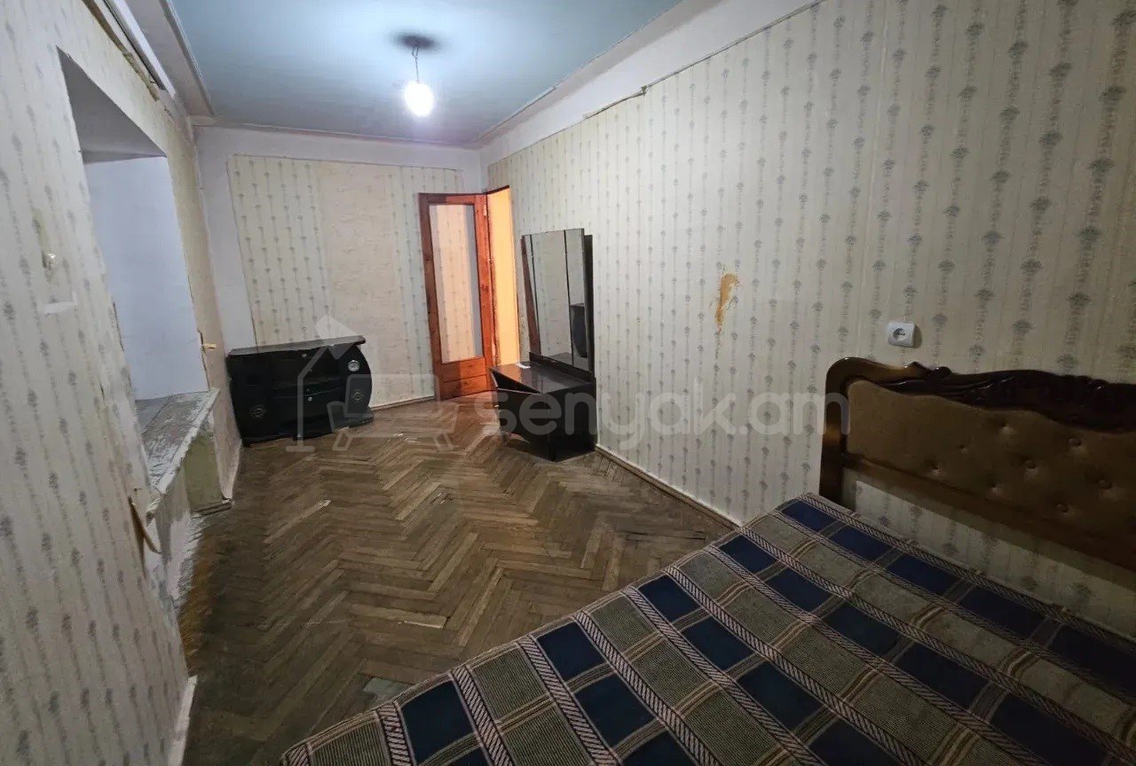 2 Սենյականոց Բնակարան Քարե Շենքում, 54քմ, 4/4 հարկ, Պետական Վիճակում