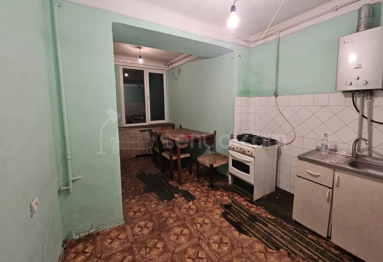 2 Սենյականոց Բնակարան Քարե Շենքում, 54քմ, 4/4 հարկ, Պետական Վիճակում