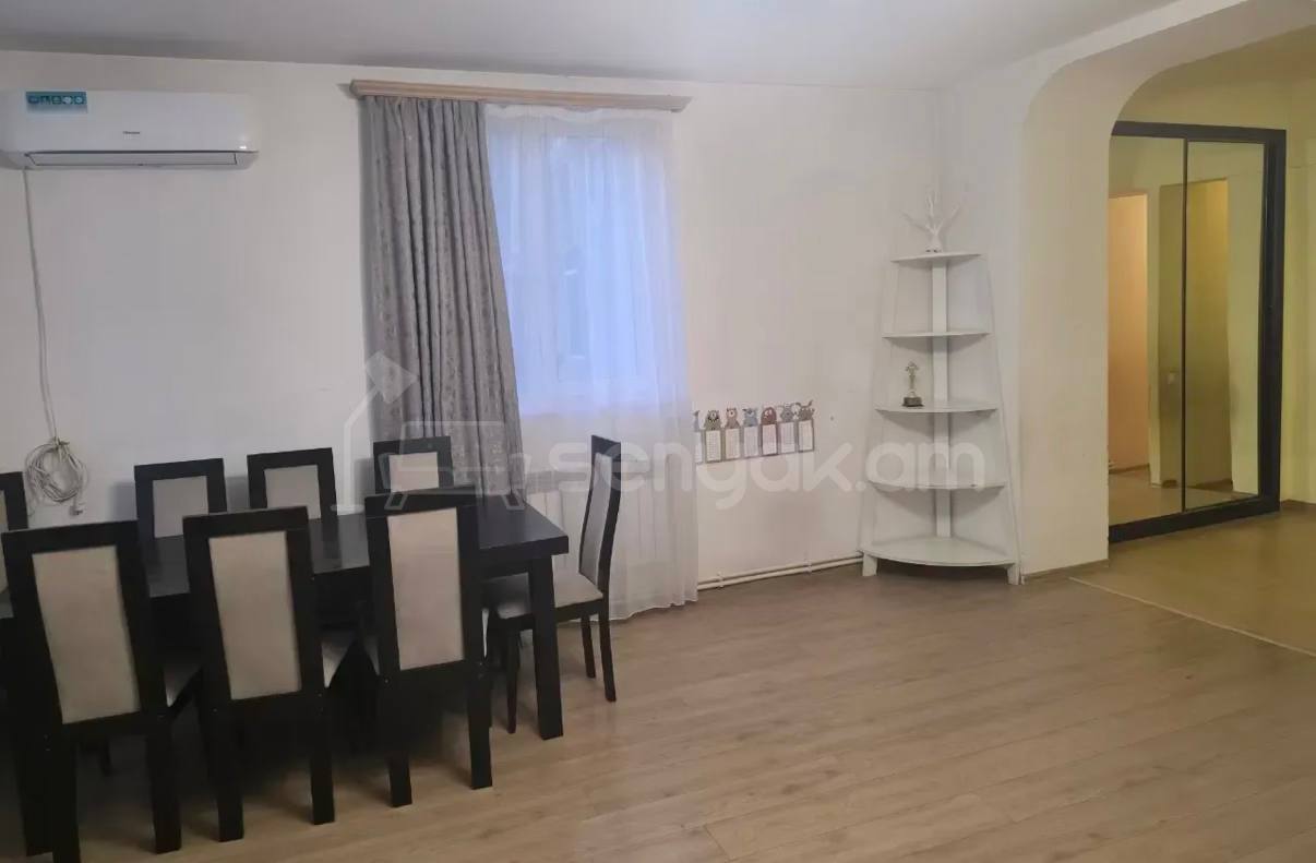 3 Սենյականոց Բնակարան Քարե Շենքում, 91քմ, 2/4 հարկ, Կապիտալ Վերանորոգված