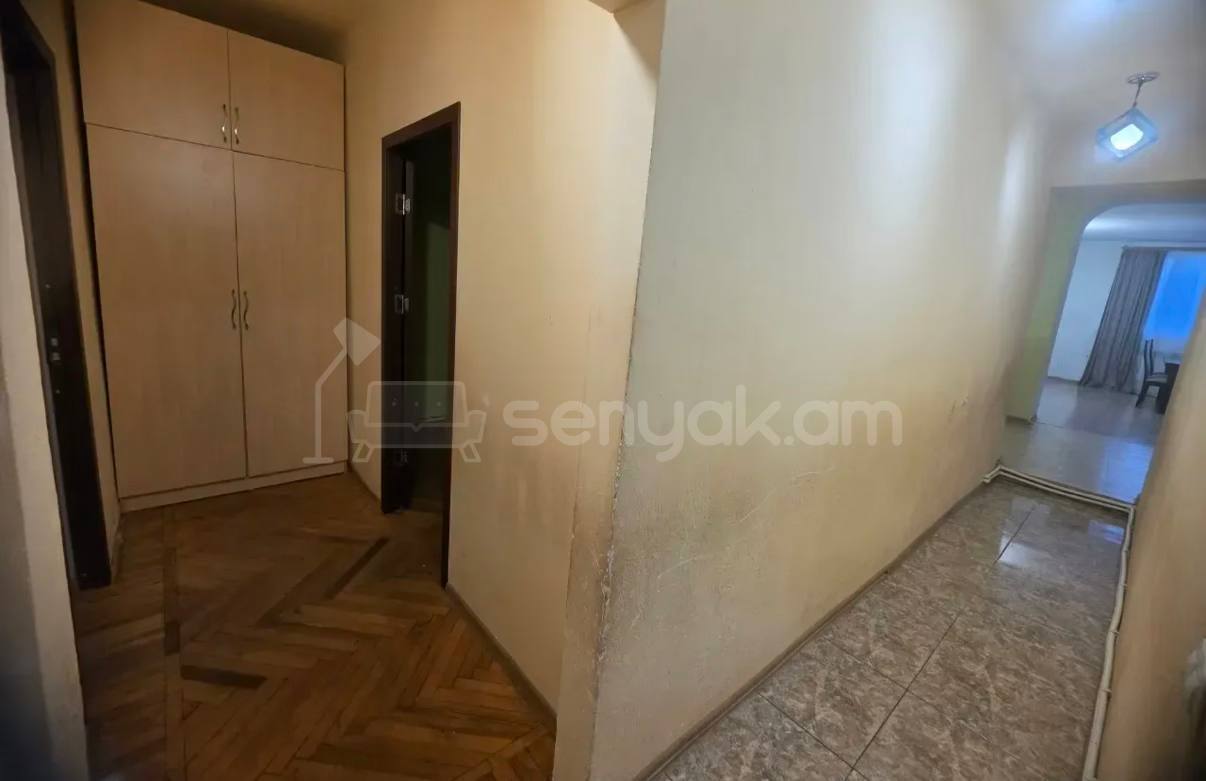 3 Սենյականոց Բնակարան Քարե Շենքում, 91քմ, 2/4 հարկ, Կապիտալ Վերանորոգված