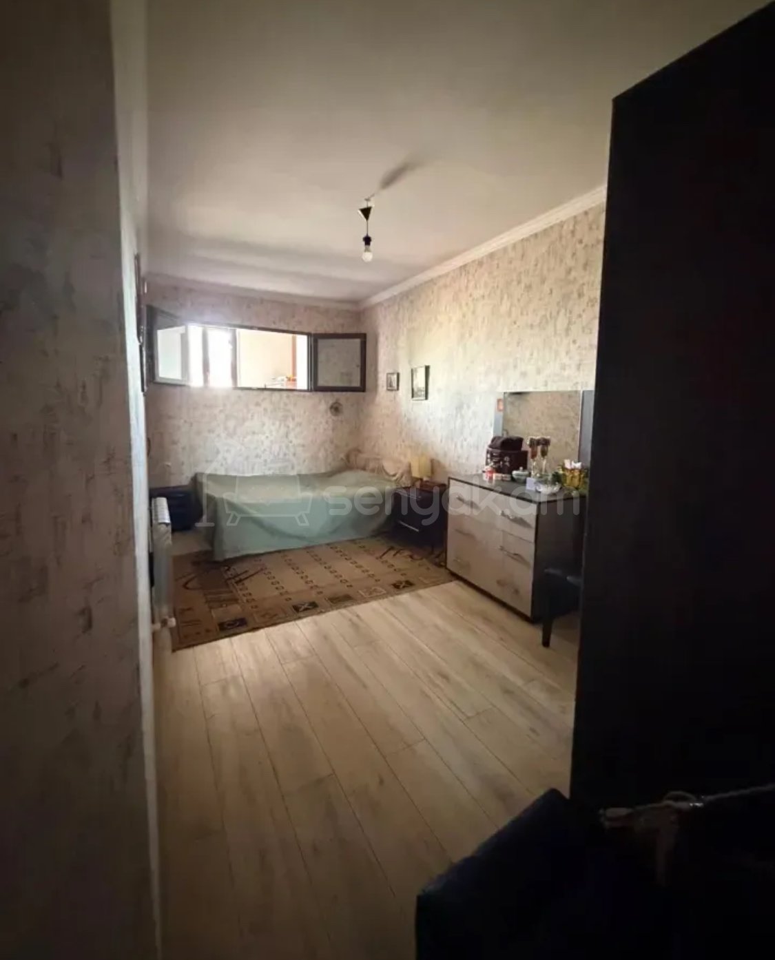 4 Սենյականոց Բնակարան Քարե Շենքում, 78քմ, 5/5 հարկ, Կապիտալ Վերանորոգված