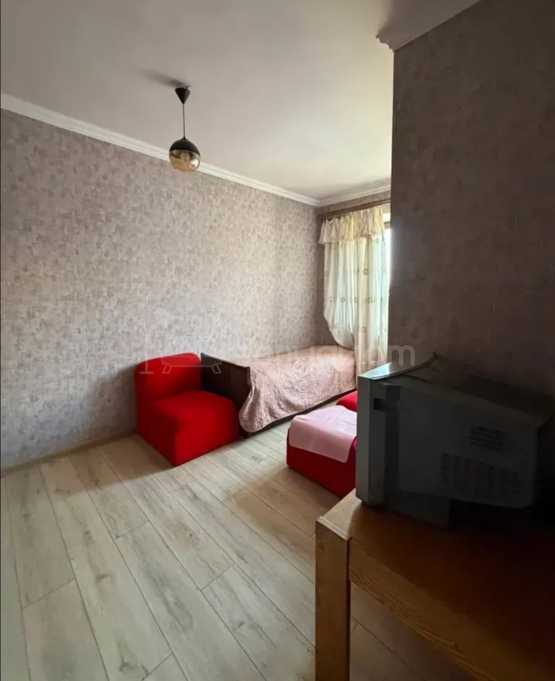 4 Սենյականոց Բնակարան Քարե Շենքում, 78քմ, 5/5 հարկ, Կապիտալ Վերանորոգված
