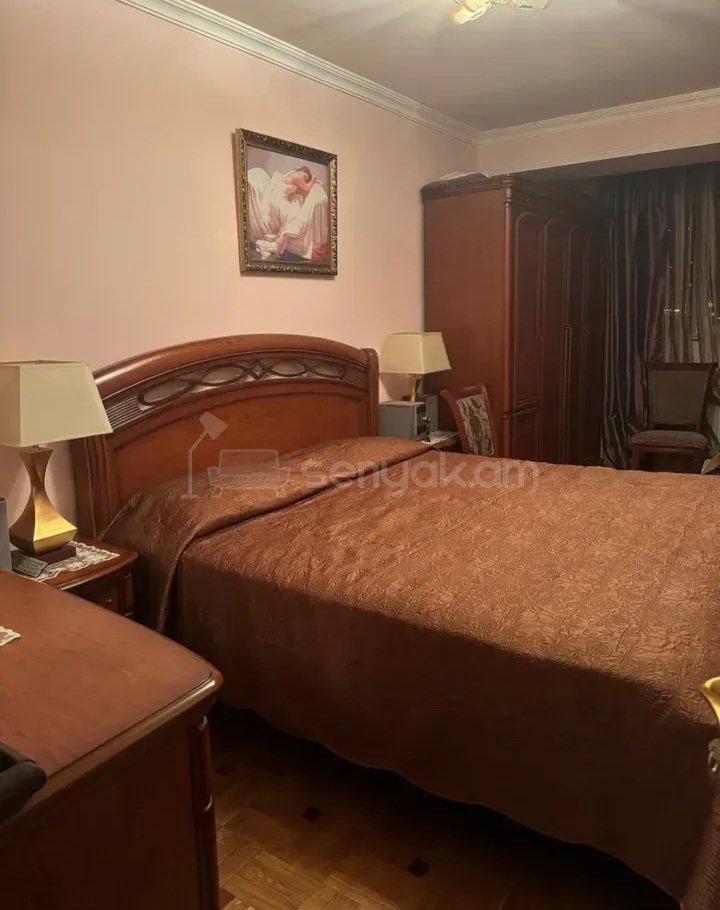 3 Սենյականոց Բնակարան Քարե Շենքում, 95քմ, 9/9 հարկ, Կապիտալ Վերանորոգված, Կահավորված