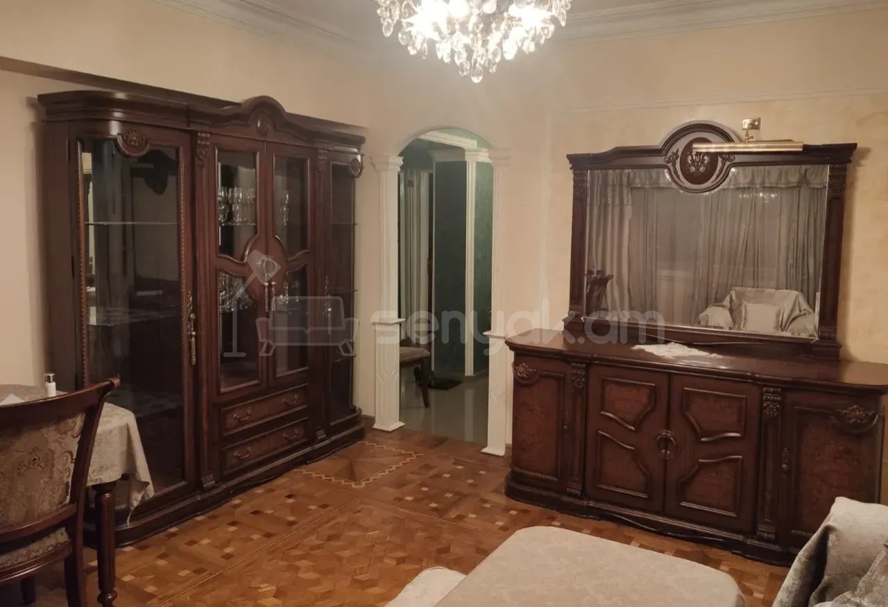 3 Սենյականոց Բնակարան Քարե Շենքում, 95քմ, 9/9 հարկ, Կապիտալ Վերանորոգված, Կահավորված