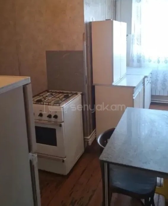 3 Սենյականոց Բնակարան, 64քմ, 6/9 հարկ, Պետական Վիճակում