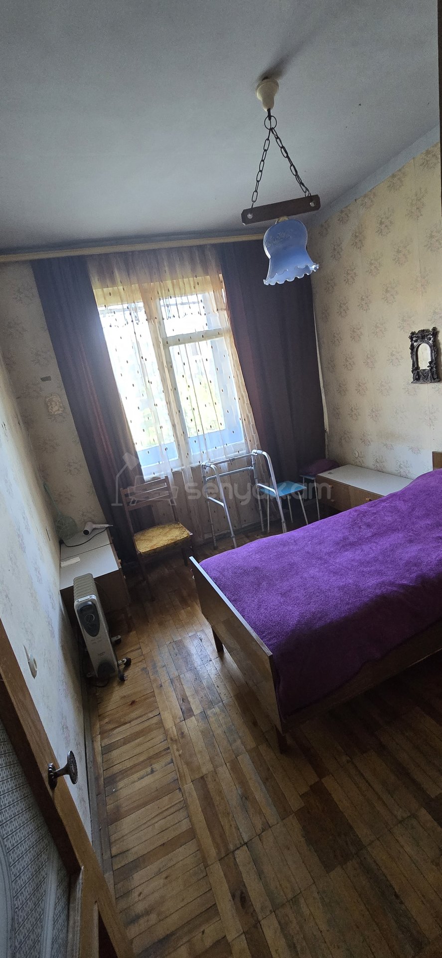 3 Սենյականոց Բնակարան Քարե Շենքում, 99քմ, 4/5 հարկ, Նորմալ Վիճակում, Կահավորված, Արևկող