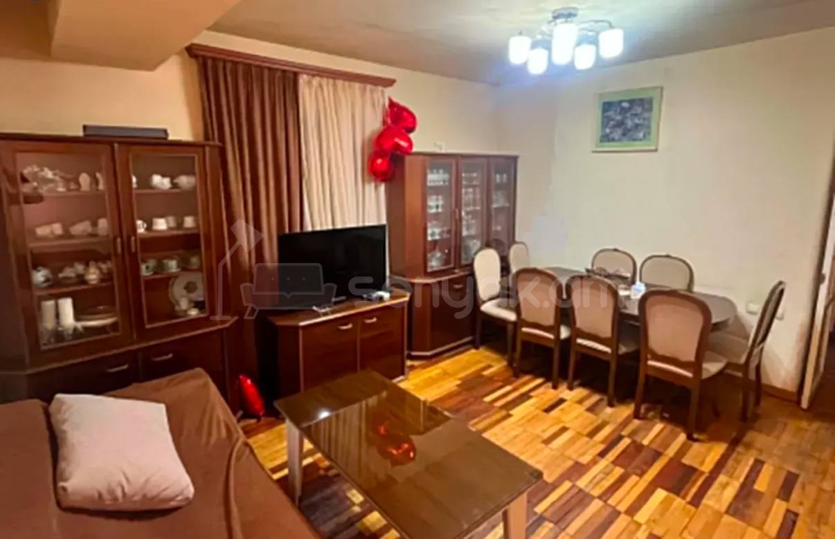 4 Սենյականոց Բնակարան, 86քմ, 14/14 հարկ, Նորմալ Վիճակում