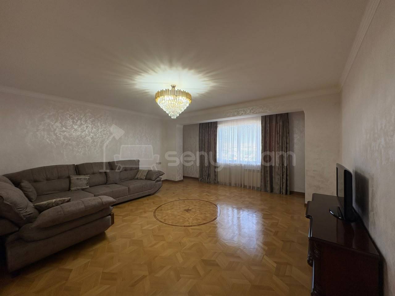 3 Սենյականոց Բնակարան, 80քմ, 8/9 հարկ, Կապիտալ Վերանորոգված, Կահավորված