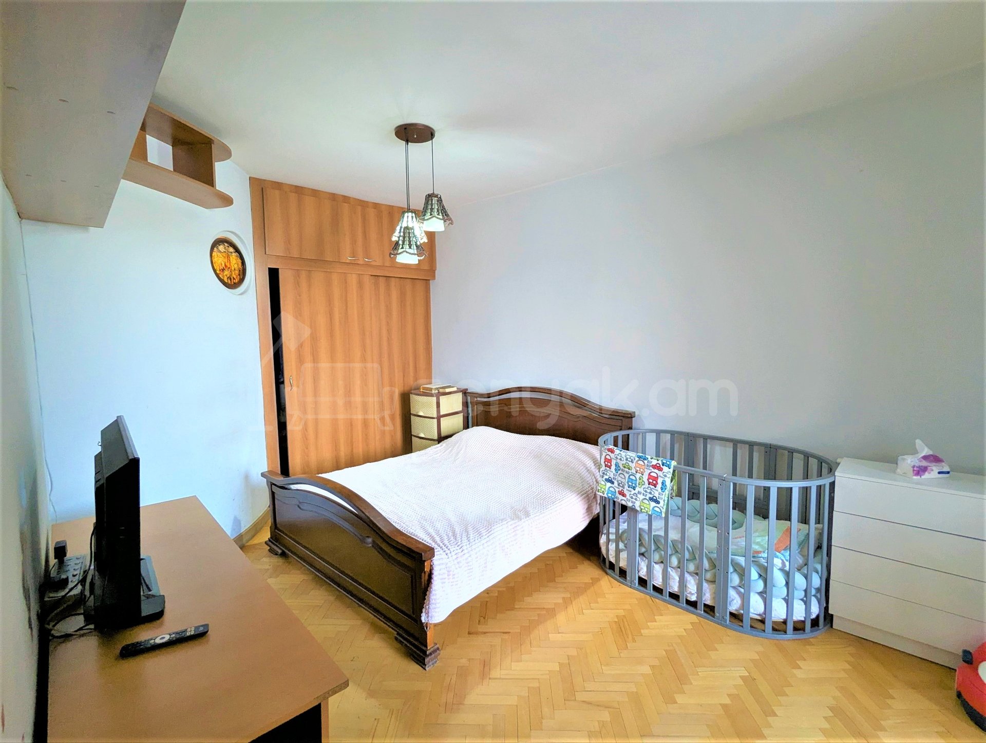 2 Սենյականոց Բնակարան Քարե Շենքում, 73քմ, 3/5 հարկ, Նորմալ Վիճակում