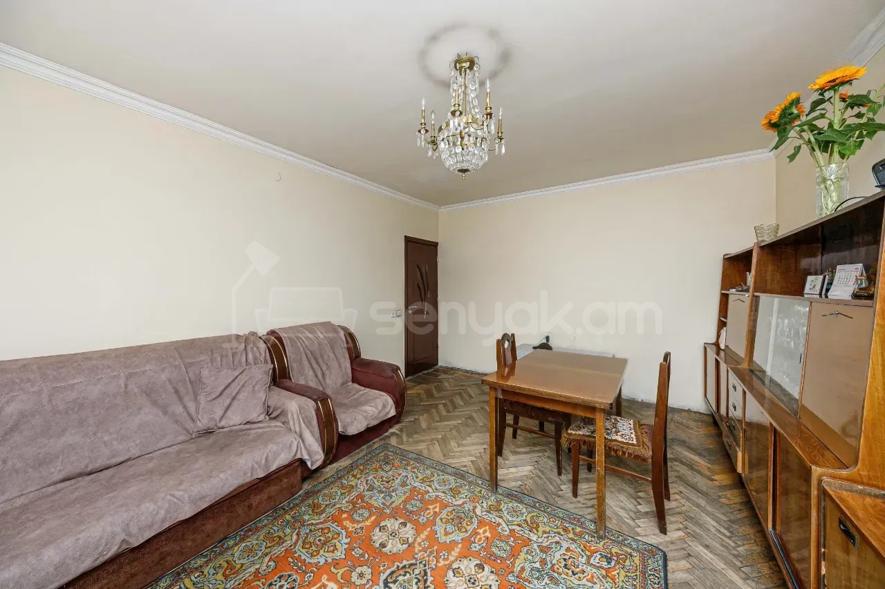 2 Սենյականոց Բնակարան, 73քմ, 5/7 հարկ, Պետական Վիճակում