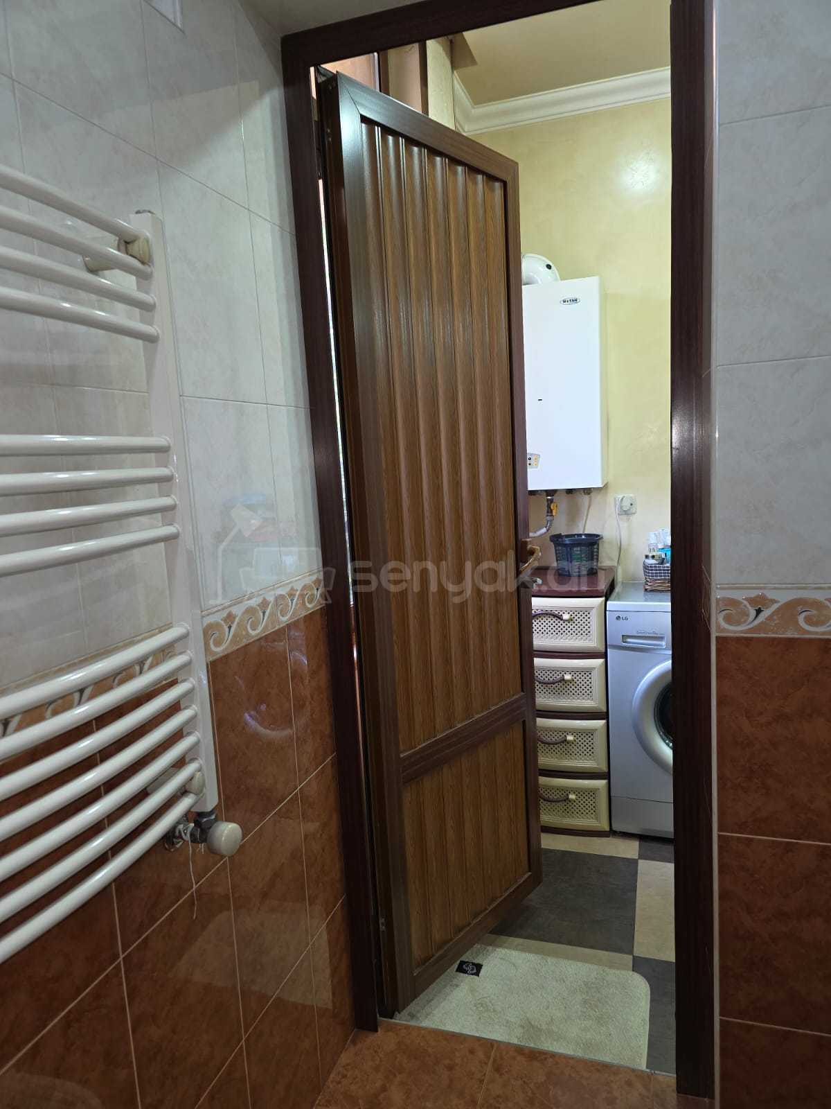 4 Սենյականոց Բնակարան Քարե Շենքում, 78քմ, 2/4 հարկ, Կապիտալ Վերանորոգված