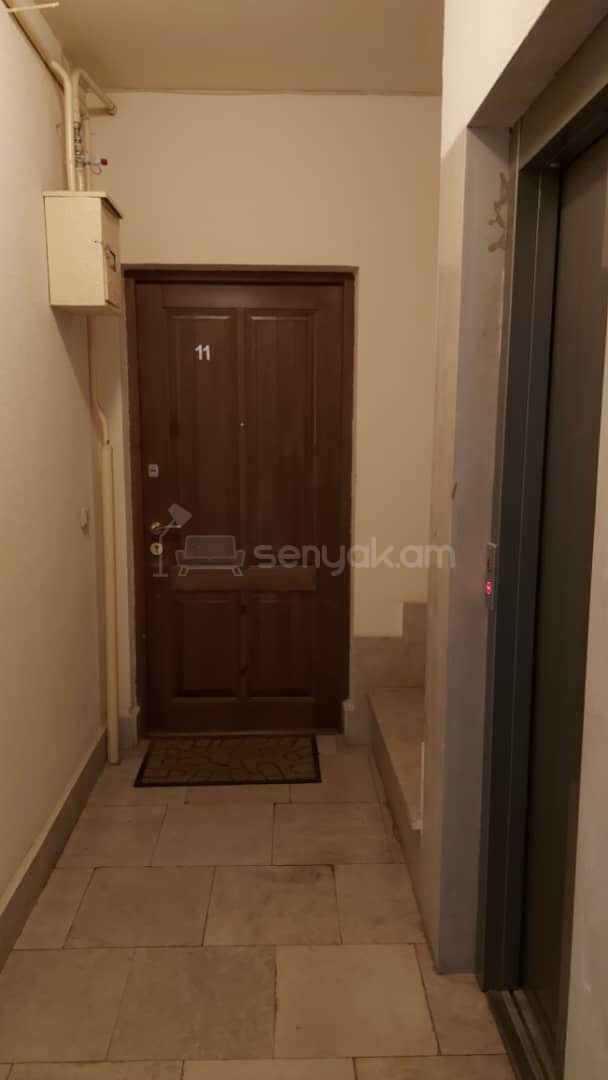 3 Սենյականոց Բնակարան, 82քմ, 5/5 հարկ, Կապիտալ Վերանորոգված