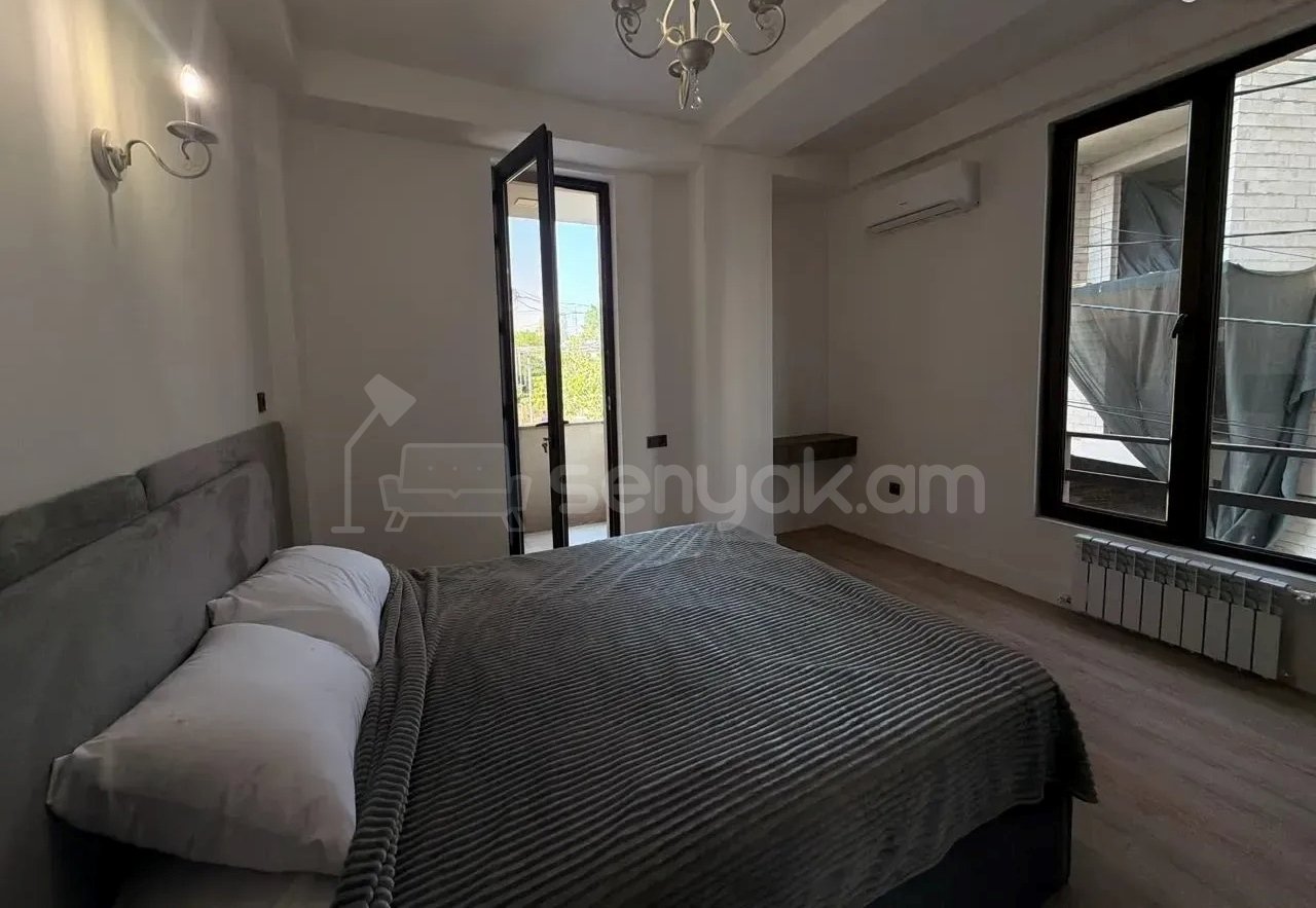 3 Սենյականոց Բնակարան Նորակառույցում, 103քմ, 2/10 հարկ, Դիզայներական Վերանորոգված