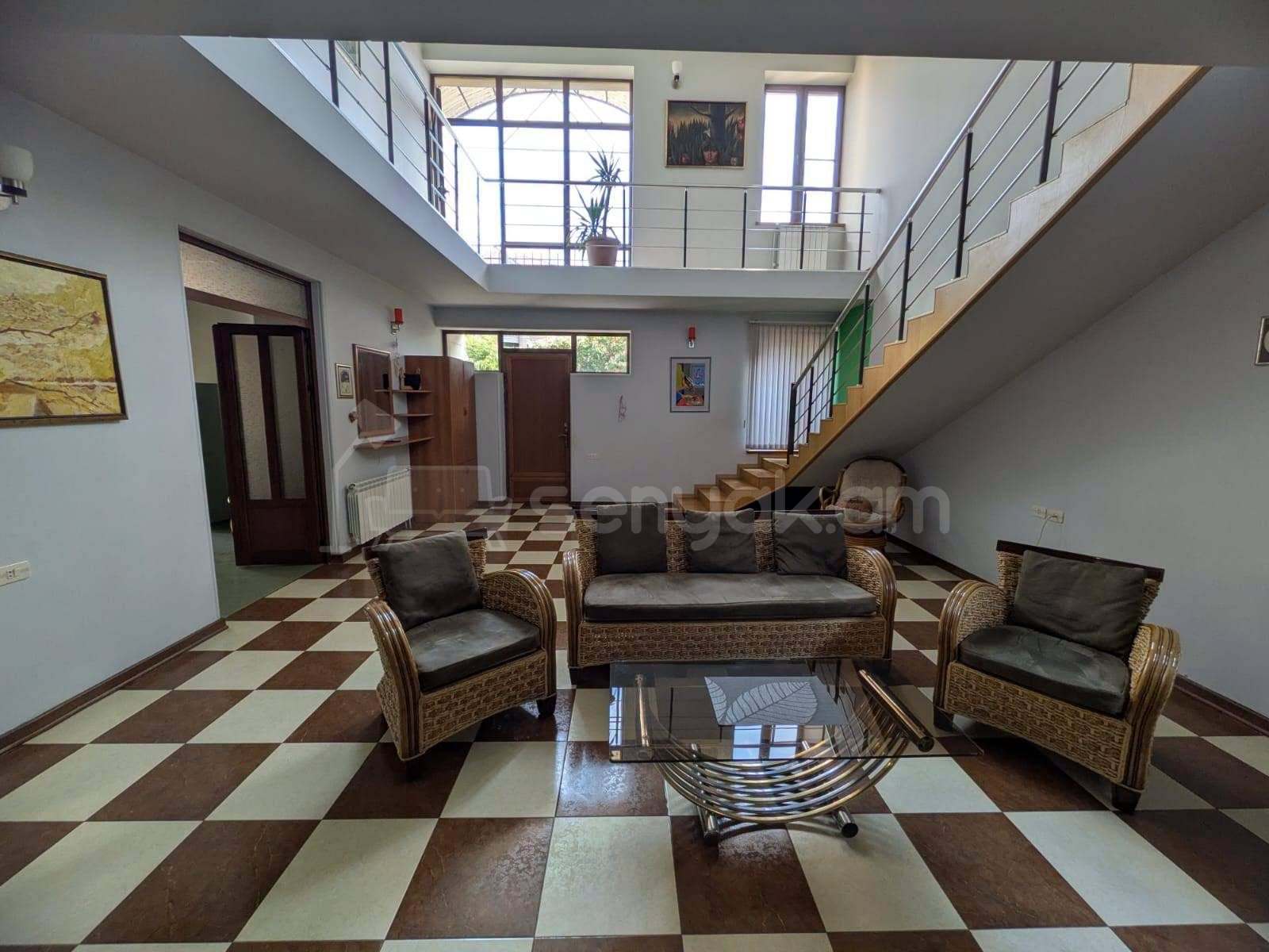 5 Սենյականոց Սեփական Տուն, 600քմ, Կապիտալ Վերանորոգված, Կահավորված, Ավտոտնակով