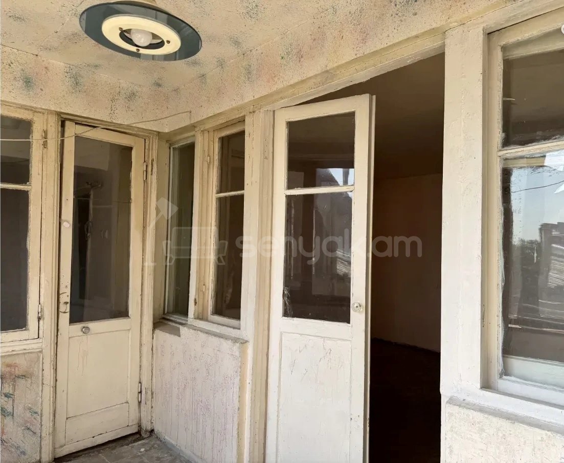 3 Սենյականոց Բնակարան, 100քմ, 4/10 հարկ, Պետական Վիճակում