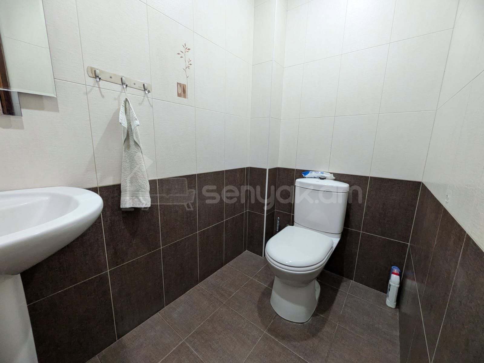 5 Սենյականոց Շքեղ Առանձնատուն, 210քմ, Կահավորված, Ավտոտնակով