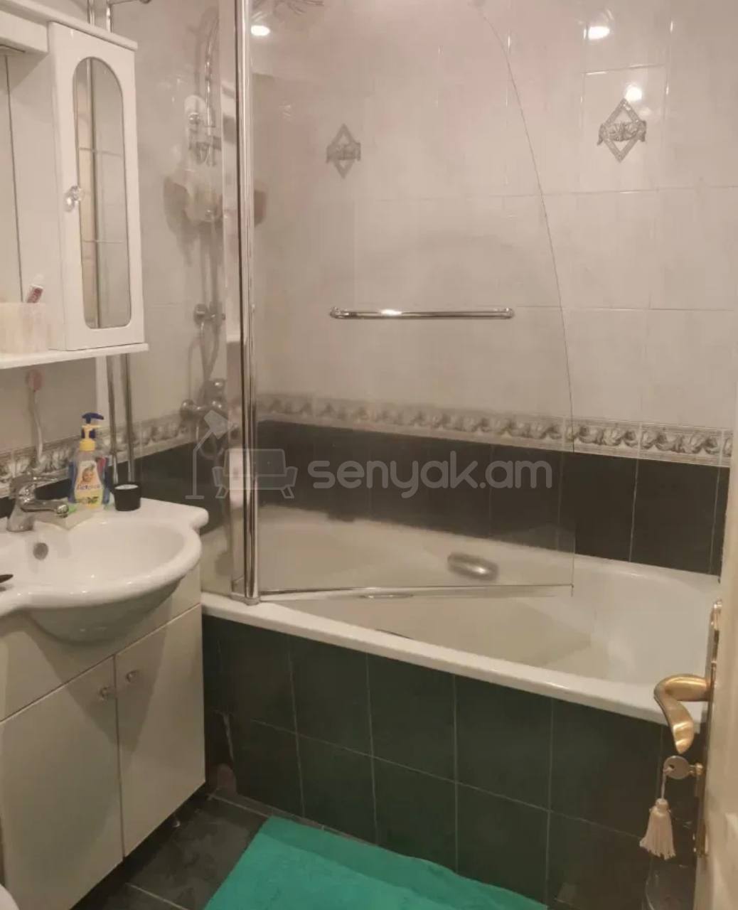 3 Սենյականոց Բնակարան, 95քմ, 9/9 հարկ, Կապիտալ Վերանորոգված, Կահավորված, Արևկող