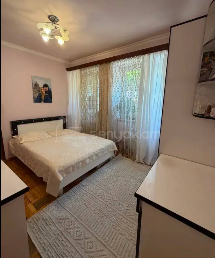 4 Սենյականոց Բնակարան, 84քմ, 1/9 հարկ, Կապիտալ Վերանորոգված