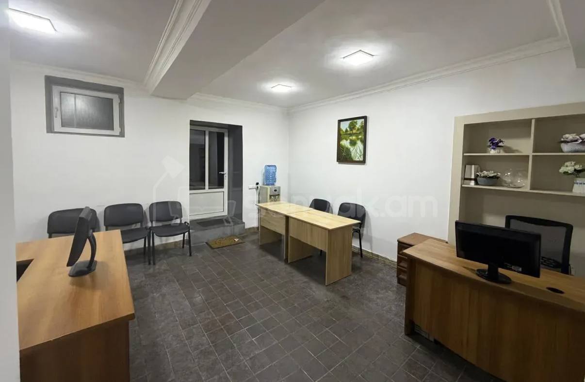 Օֆիսային Տարածք, 65քմ, Կապիտալ Վերանորոգված