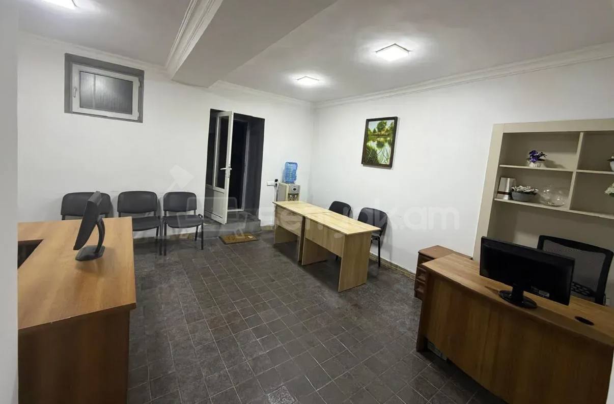Օֆիսային Տարածք, 65քմ, Կապիտալ Վերանորոգված