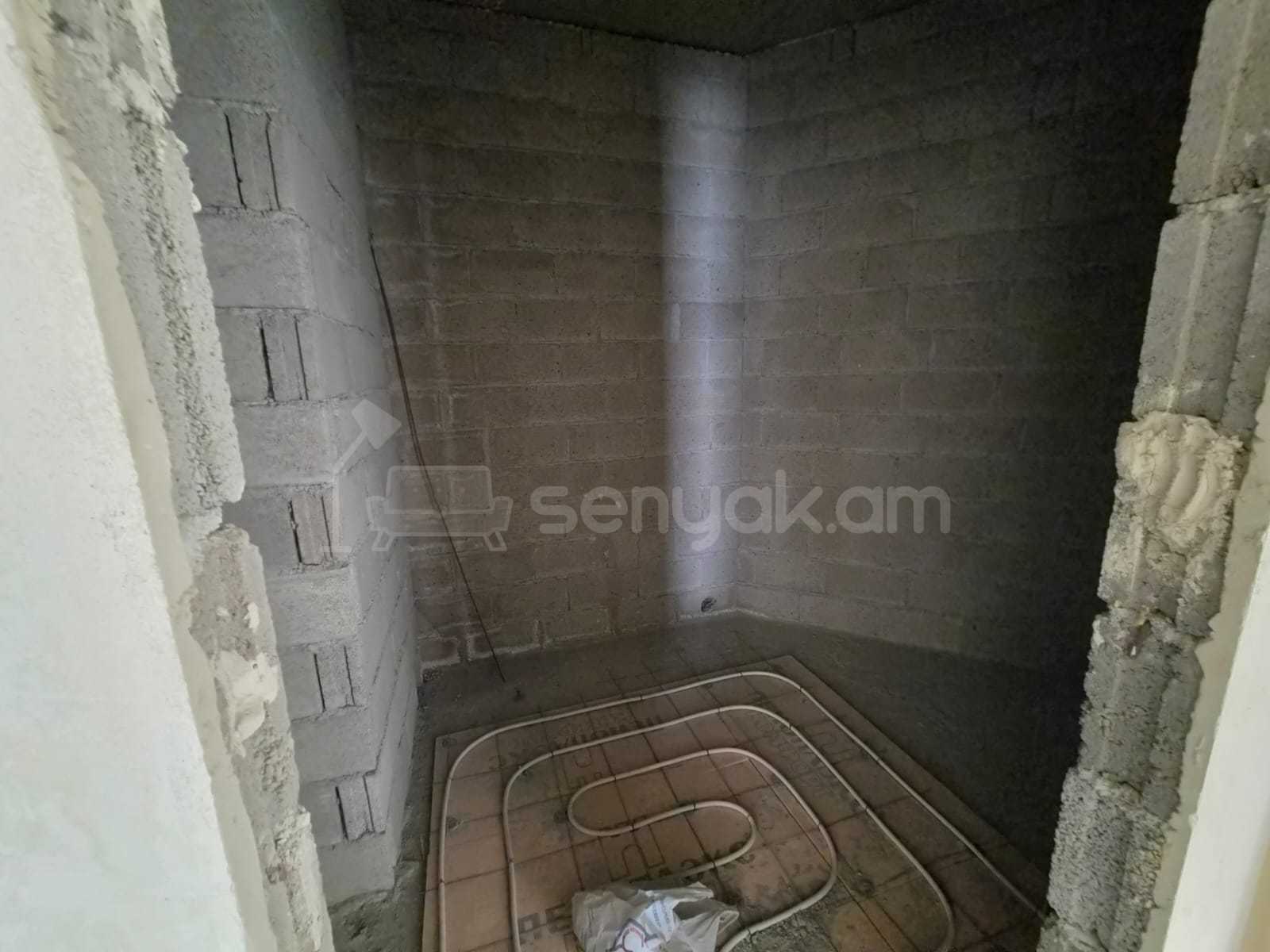 4 Սենյականոց Բնակարան Նորակառույցում, 280քմ, 12/20 հարկ, Զրոյական Վիճակում