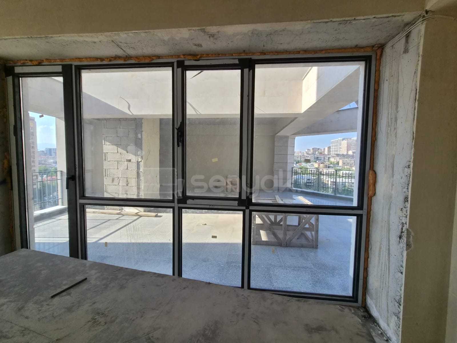 4 Սենյականոց Բնակարան Նորակառույցում, 280քմ, 12/20 հարկ, Զրոյական Վիճակում