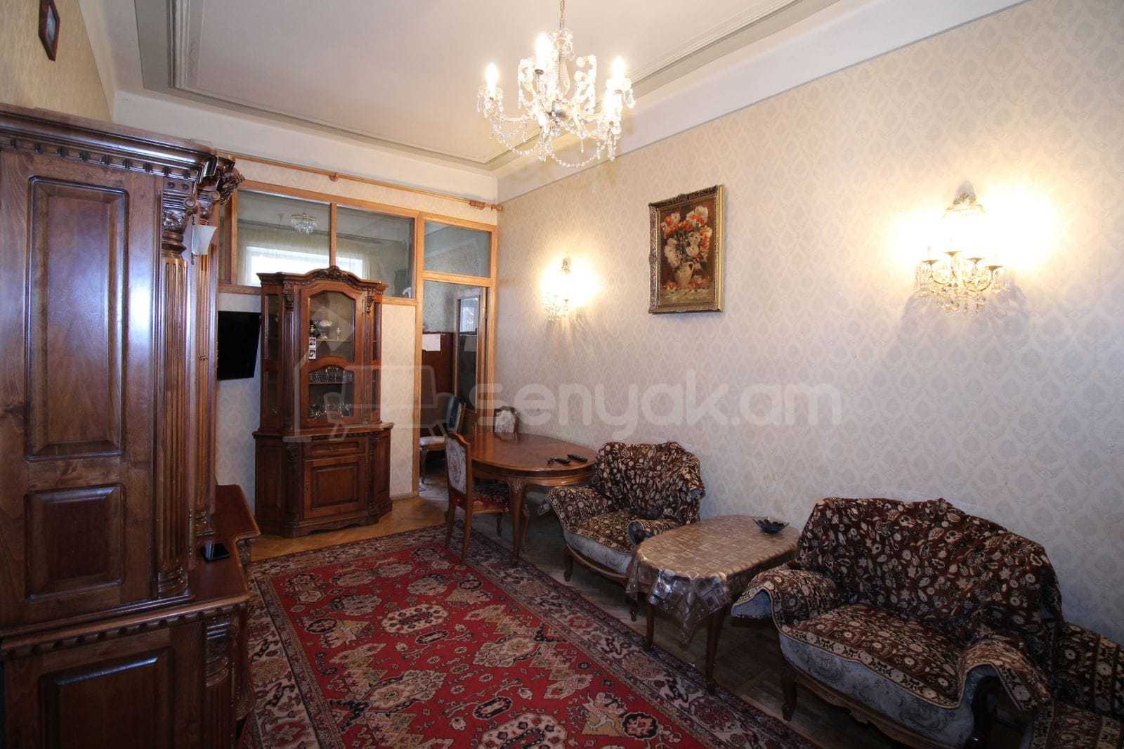 3 Սենյականոց Բնակարան Քարե Շենքում, 80քմ, 2/5 հարկ, Նորմալ Վիճակում