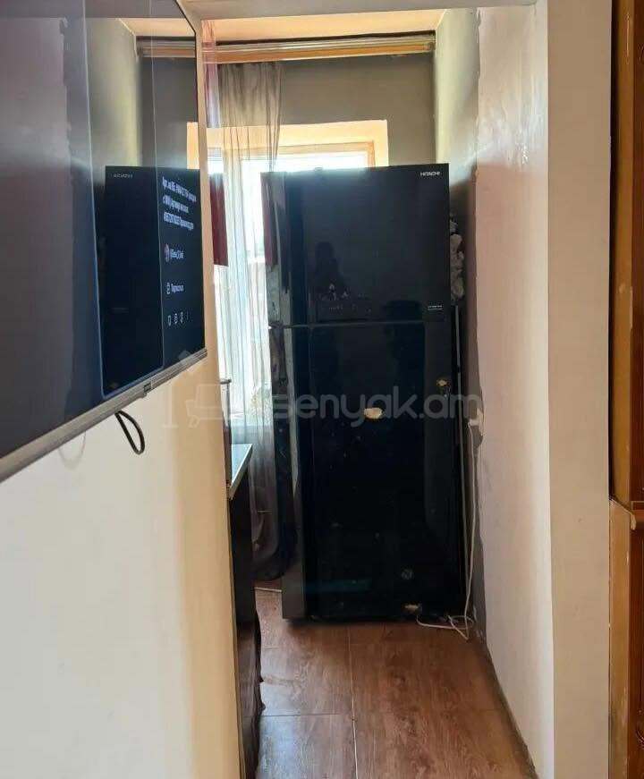 2 Սենյականոց Բնակարան Քարե Շենքում, 57քմ, 4/4 հարկ, Նորմալ Վիճակում