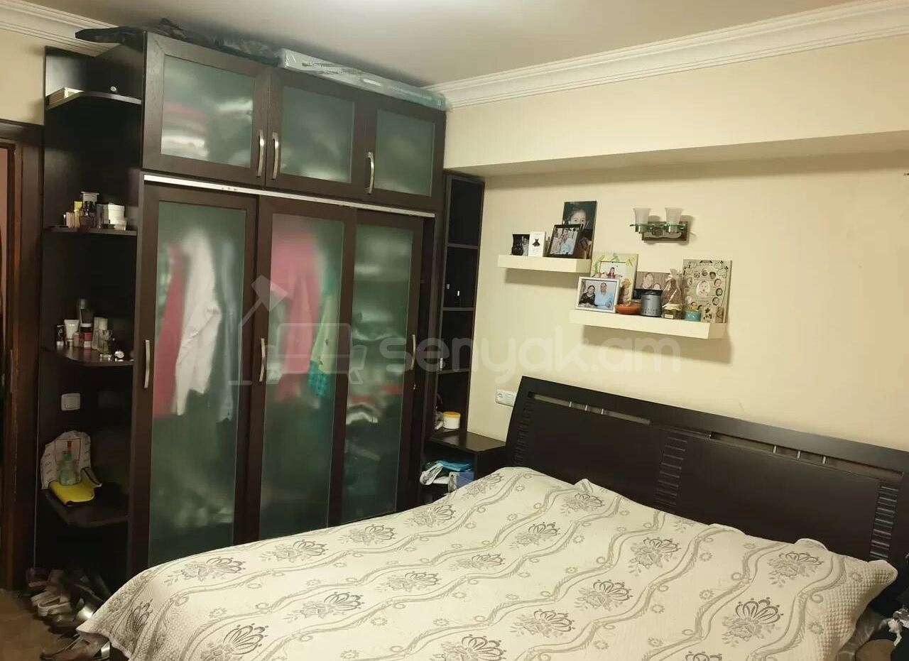 6 Սենյականոց Բնակարան Քարե Շենքում, 183քմ, 5/6 հարկ, Դիզայներական Վերանորոգված