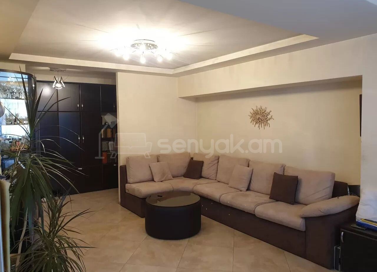 6 Սենյականոց Բնակարան Քարե Շենքում, 183քմ, 5/6 հարկ, Դիզայներական Վերանորոգված