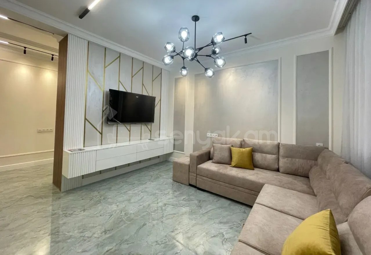 3 Սենյականոց Բնակարան Քարե Շենքում, 70քմ, 2/5 հարկ, Դիզայներական Վերանորոգված, Կահավորված