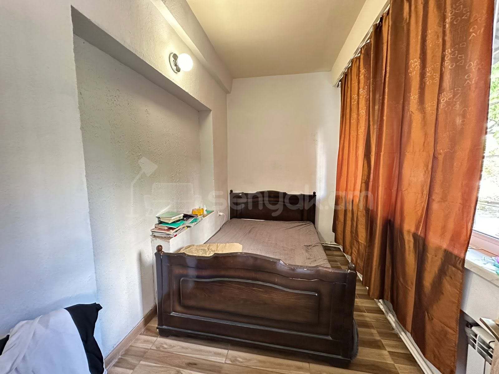 4 Սենյականոց Բնակարան, 80քմ, 1/9 հարկ, Նորմալ Վիճակում