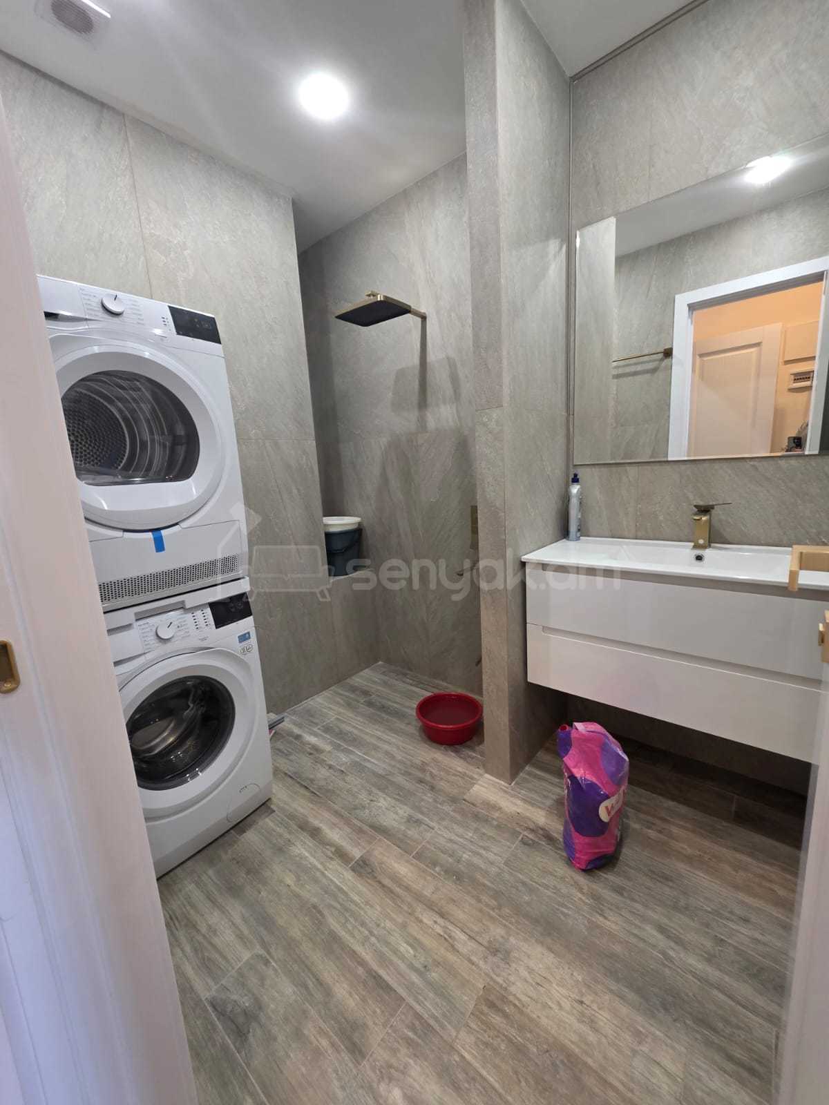 2 Սենյականոց Բնակարան Նորակառույցում, 63քմ, 10/17 հարկ, Կապիտալ Վերանորոգված, Կահավորված, Արևկող