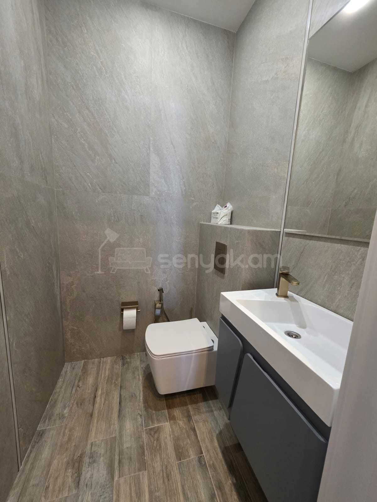 2 Սենյականոց Բնակարան Նորակառույցում, 63քմ, 10/17 հարկ, Կապիտալ Վերանորոգված, Կահավորված, Արևկող