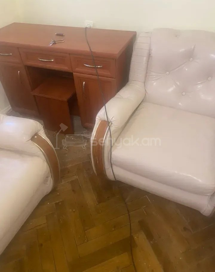 1 Սենյականոց Բնակարան Քարե Շենքում, 51քմ, 2/11 հարկ, Կապիտալ Վերանորոգված, Կահավորված