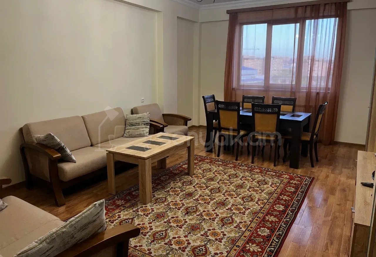 3 Սենյականոց Բնակարան Քարե Շենքում, 96քմ, 8/14 հարկ, Կապիտալ Վերանորոգված, Կահավորված