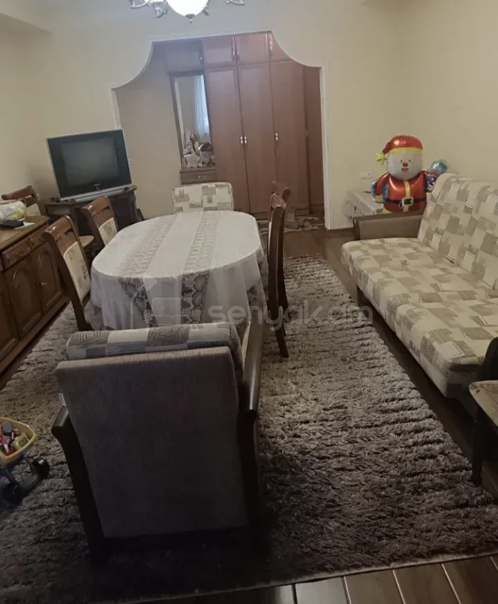 2 Սենյականոց Բնակարան Քարե Շենքում, 58քմ, 6/9 հարկ, Նորմալ Վիճակում, Կահավորված