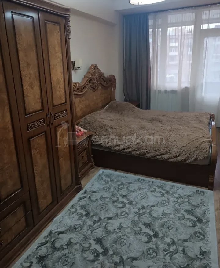 2 Սենյականոց Բնակարան Քարե Շենքում, 58քմ, 6/9 հարկ, Նորմալ Վիճակում, Կահավորված