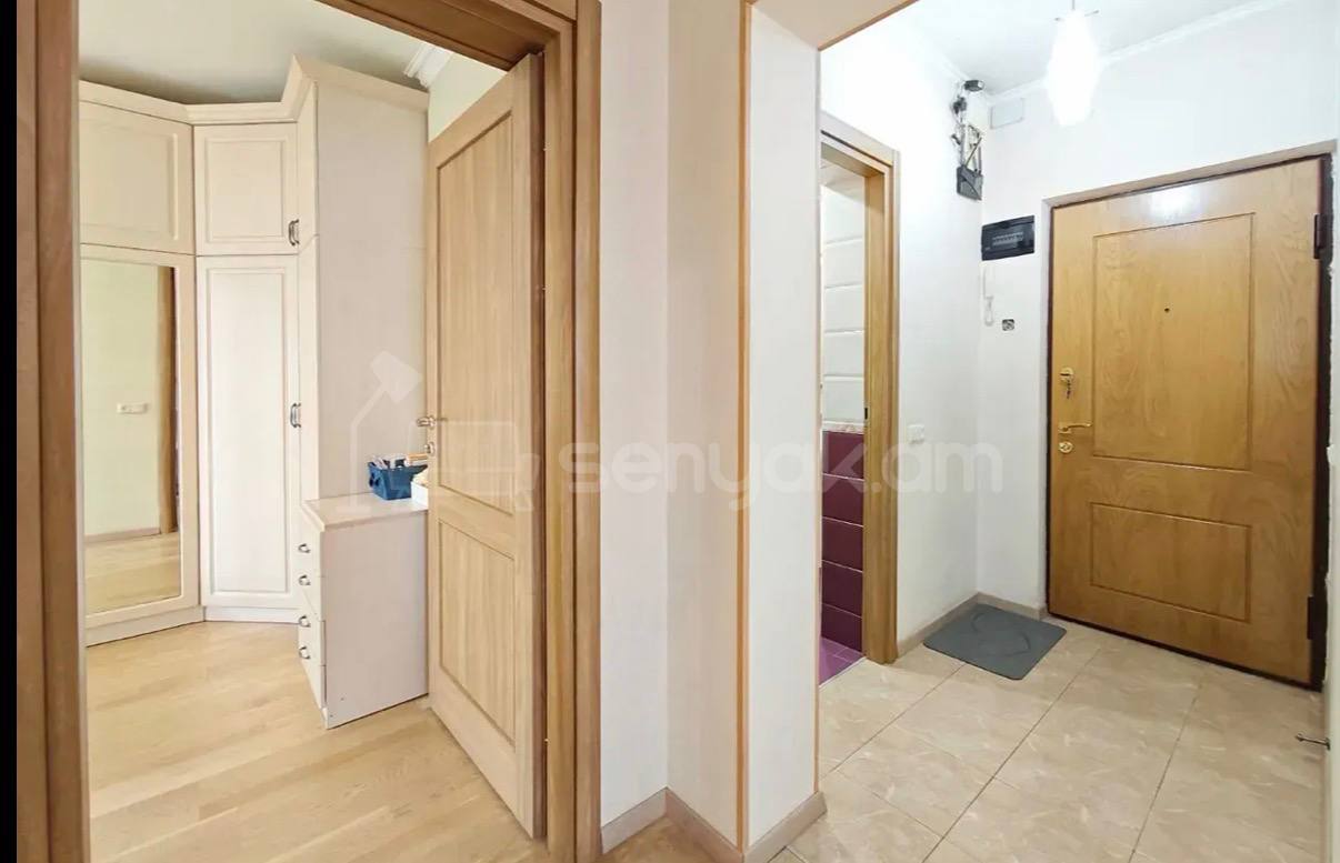 3 Սենյականոց Բնակարան, 70քմ, 4/9 հարկ, Կապիտալ Վերանորոգված
