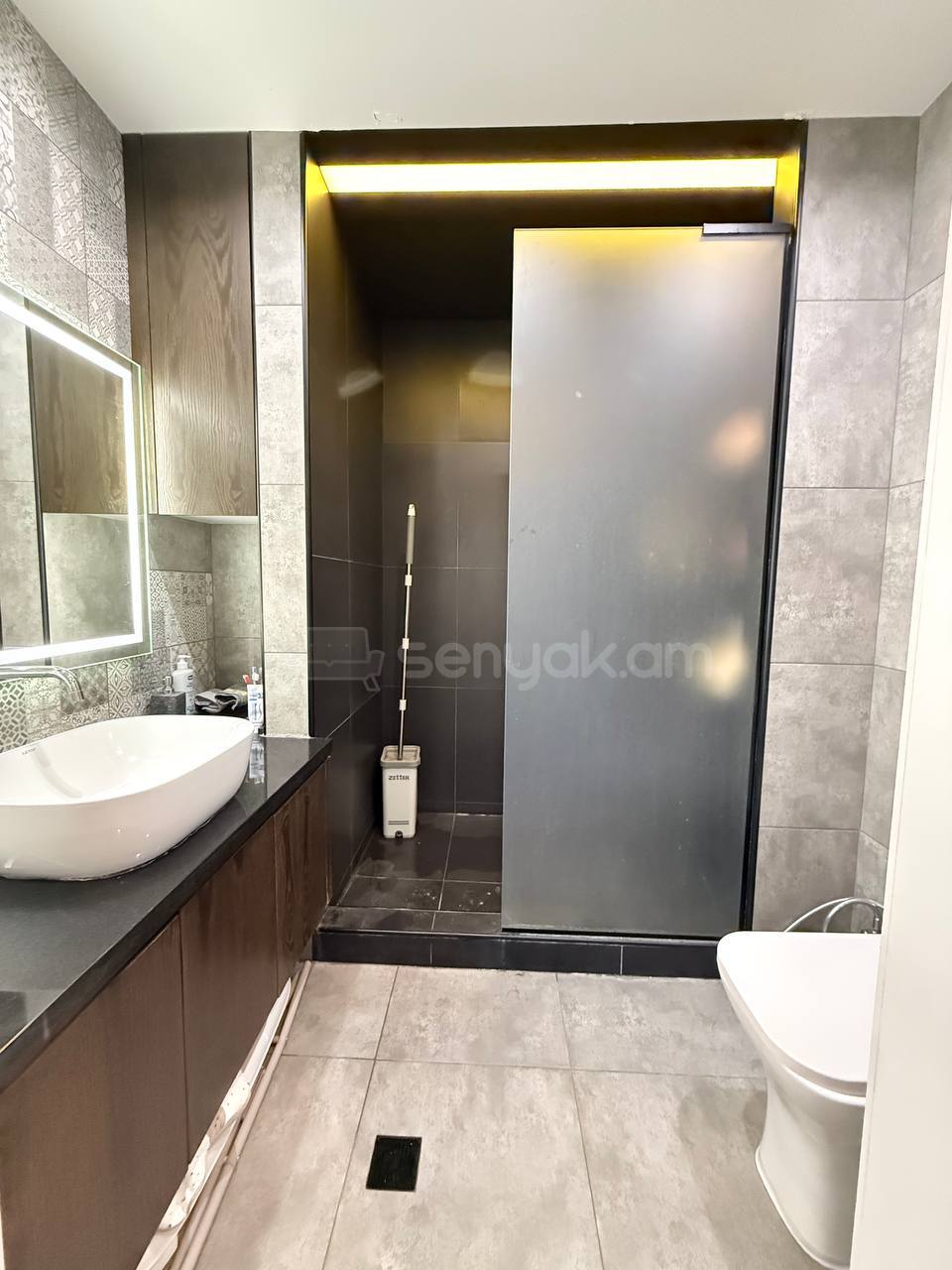 3 Սենյականոց Բնակարան Նորակառույցում, 80քմ, 3/12 հարկ, Դիզայներական Վերանորոգված, Կահավորված