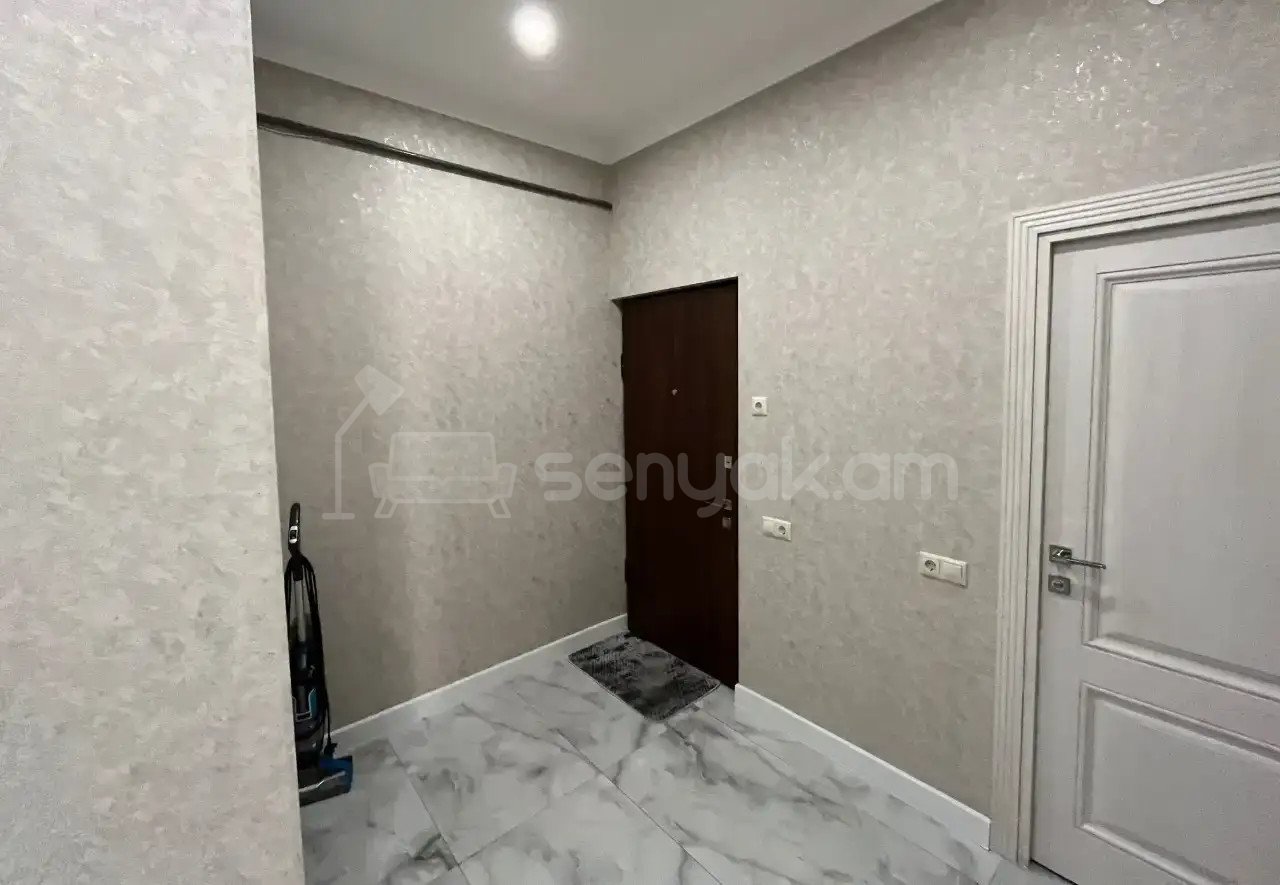 3 Սենյականոց Բնակարան Նորակառույցում, 74քմ, 6/18 հարկ, Դիզայներական Վերանորոգված, Կահավորված