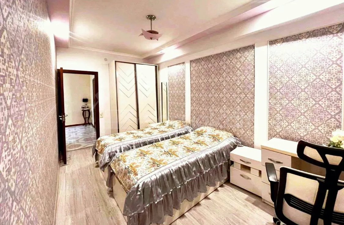 4 Սենյականոց Բնակարան, 90քմ, 2/9 հարկ, Կապիտալ Վերանորոգված, Կահավորված, Արևկող
