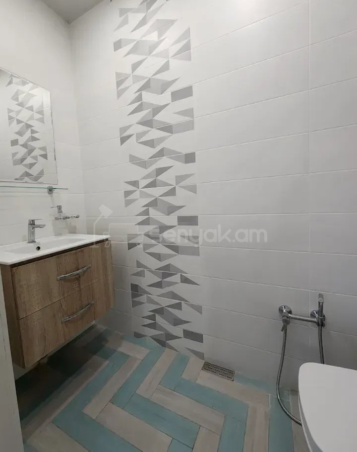 3 Սենյականոց Բնակարան Նորակառույցում, 110քմ, 2/16 հարկ, Կապիտալ Վերանորոգված