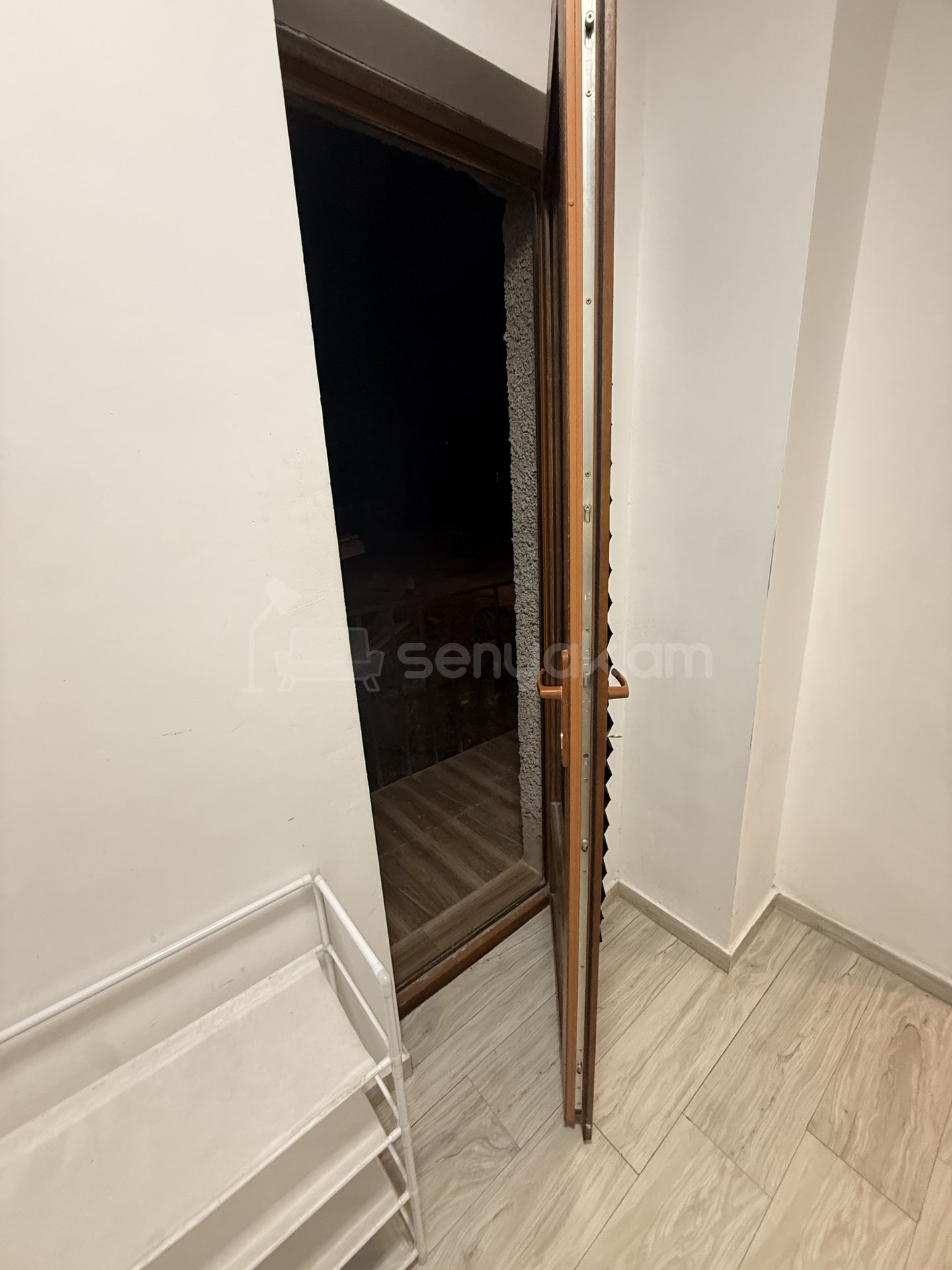 2 Սենյականոց Բնակարան Նորակառույցում, 50քմ, 2/4 հարկ, Կապիտալ Վերանորոգված, Կահավորված