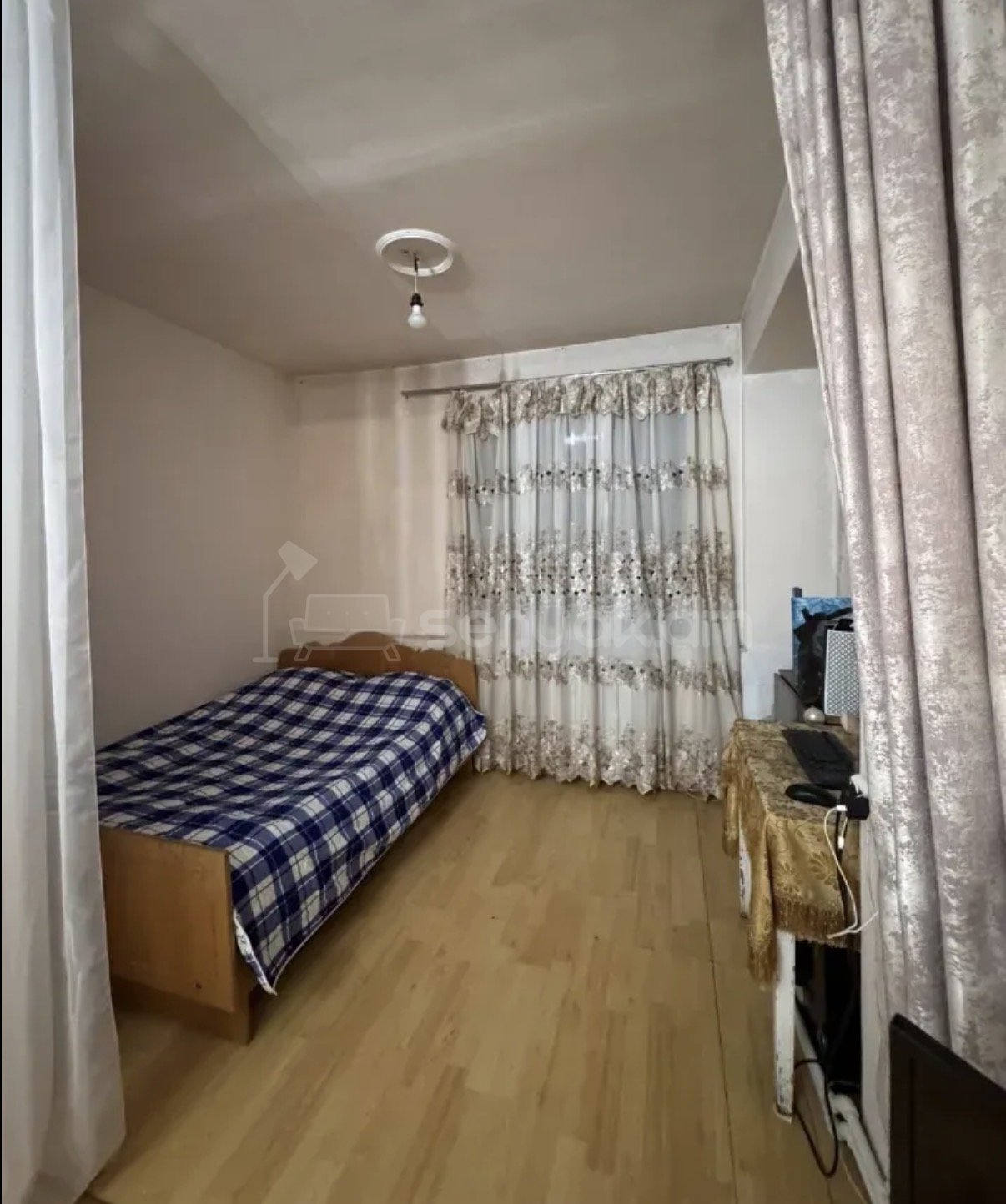 3 Սենյականոց Բնակարան, 63քմ, 6/9 հարկ, Նորմալ Վիճակում, Կահավորված, Արևկող