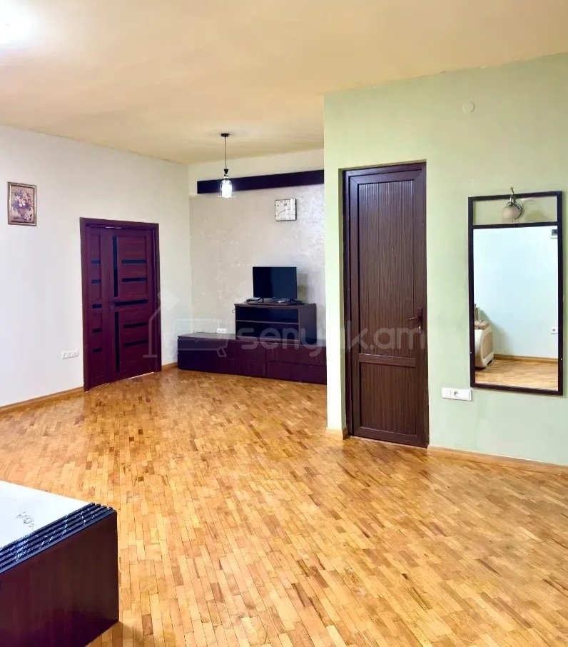 2 Սենյականոց Բնակարան Քարե Շենքում, 60քմ, 1/5 հարկ, Կապիտալ Վերանորոգված, Կահավորված