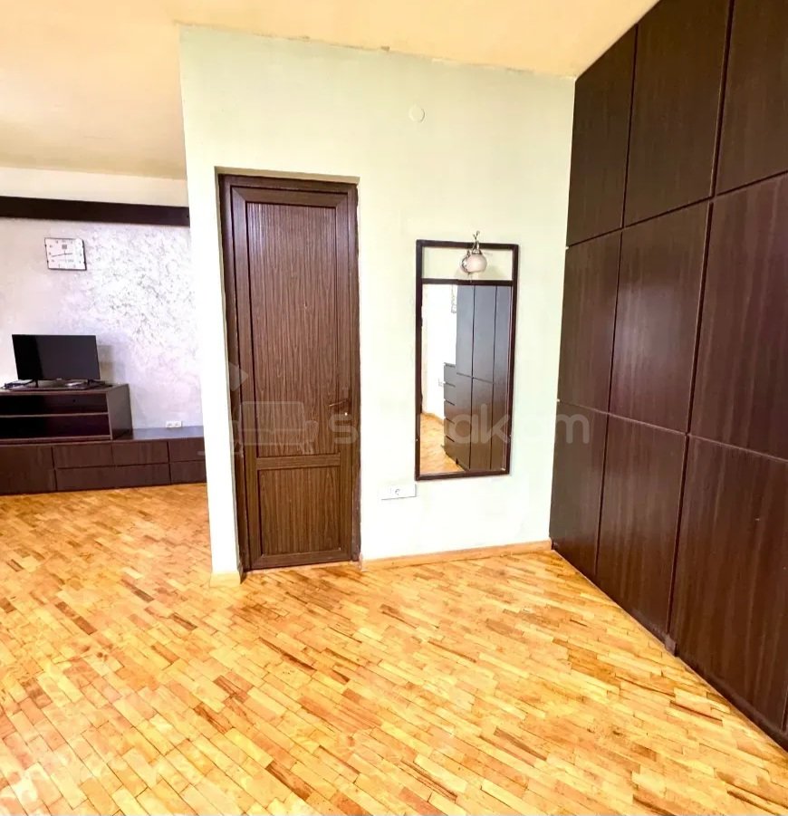 2 Սենյականոց Բնակարան Քարե Շենքում, 60քմ, 1/5 հարկ, Կապիտալ Վերանորոգված, Կահավորված