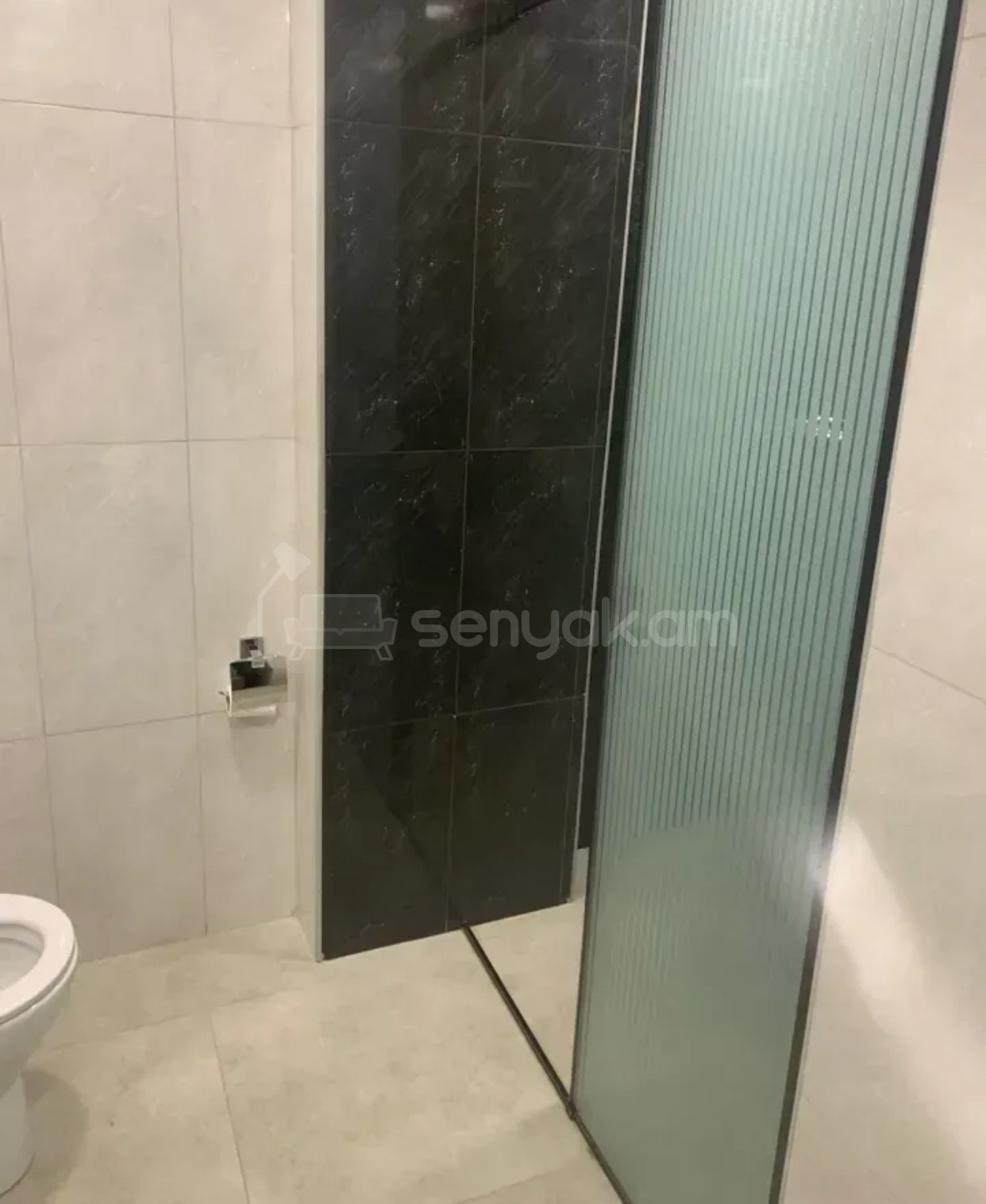 1 Սենյականոց Բնակարան, 42քմ, 5/9 հարկ, Դիզայներական Վերանորոգված